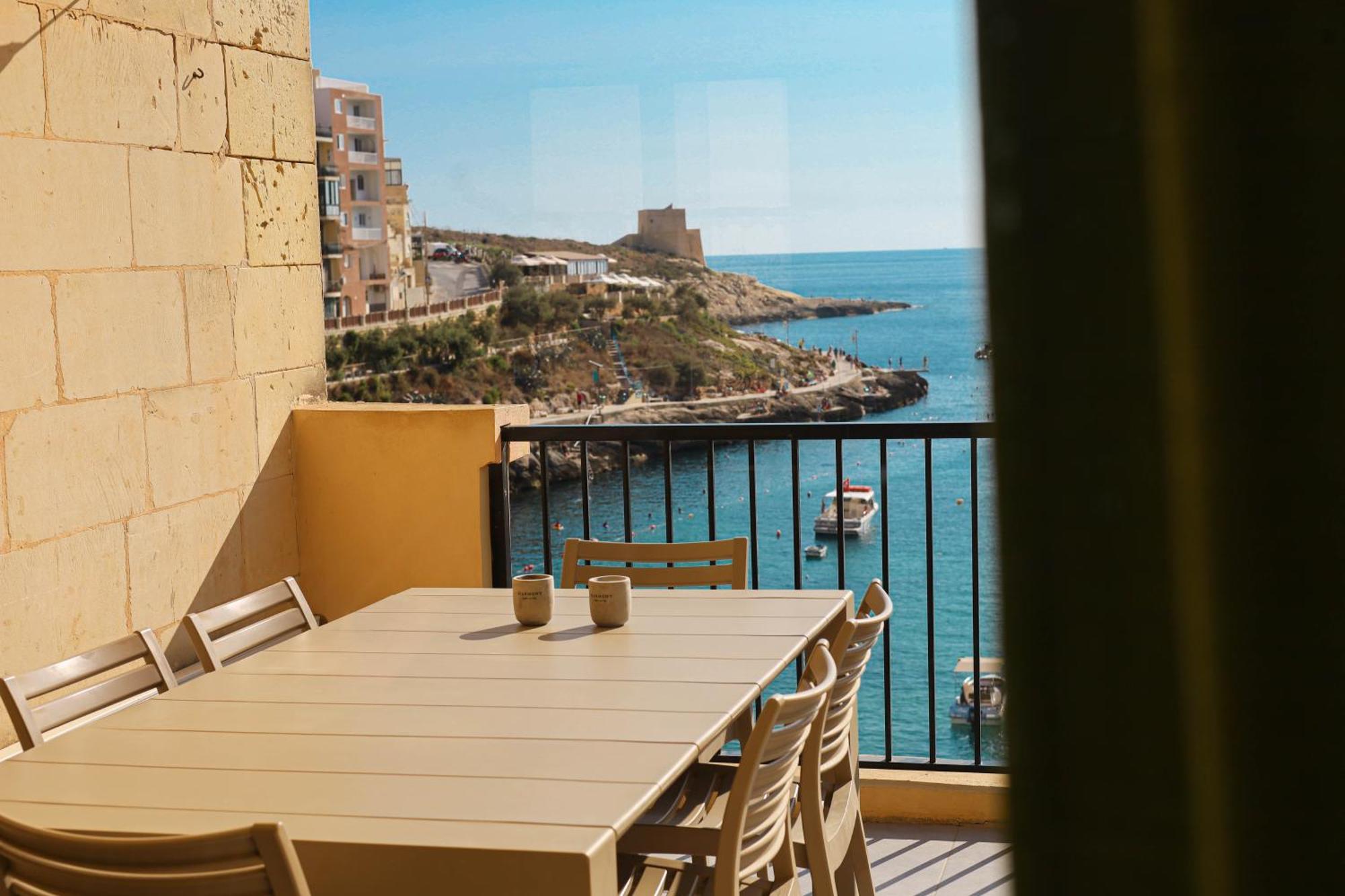 Seafront Duplex Penthouse With Terrace Overlooking Xlendi Bay Exterior photo