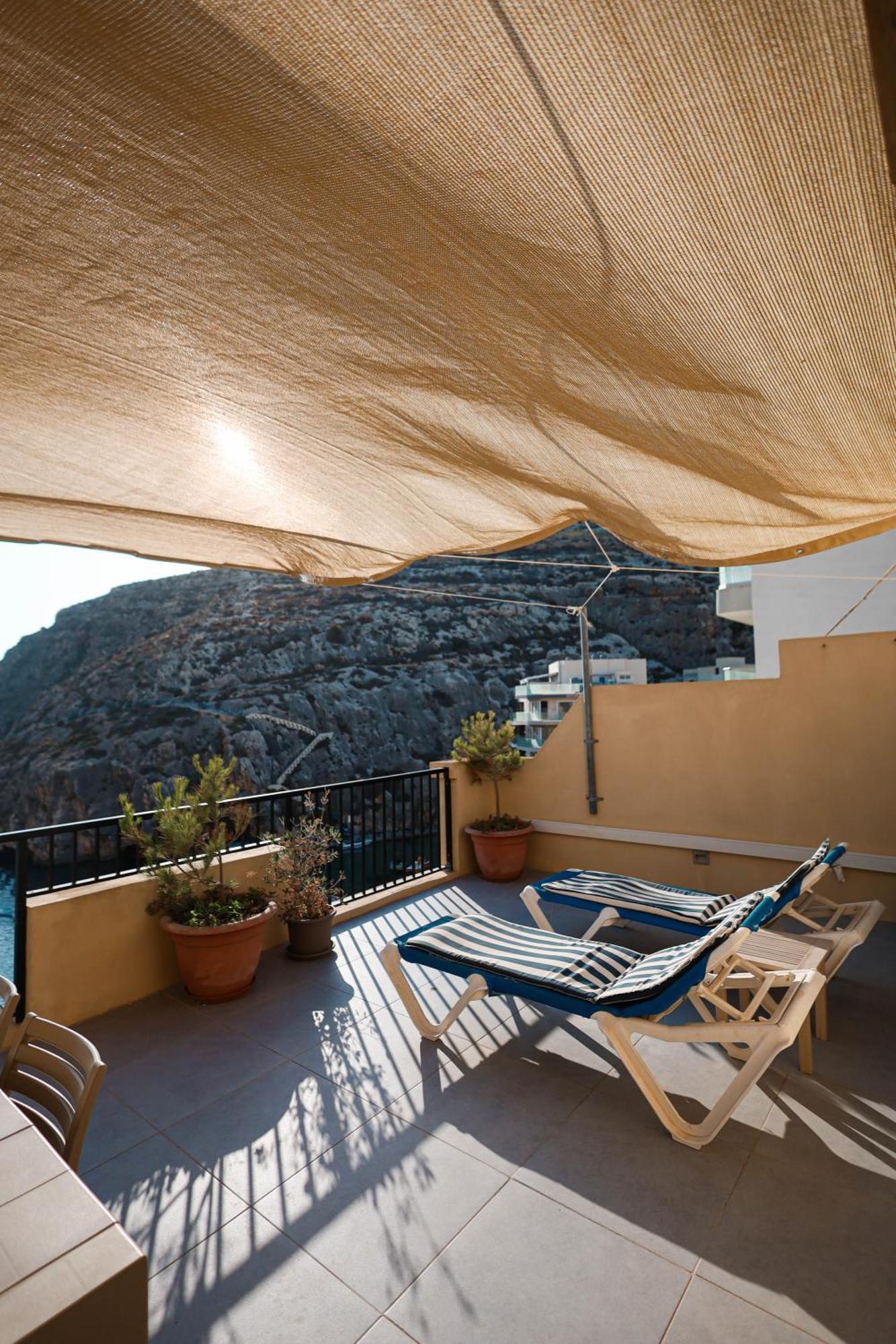 Seafront Duplex Penthouse With Terrace Overlooking Xlendi Bay Exterior photo